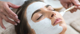 Image for Research: 11 Science-Backed Health Benefits of Facials